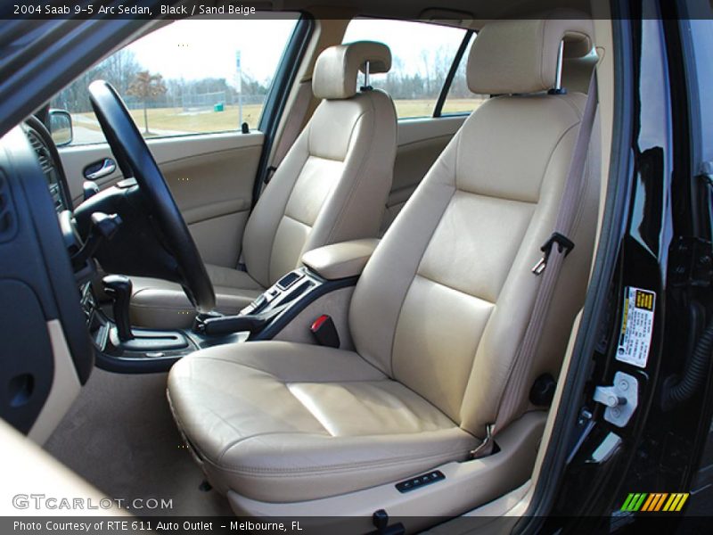 Black / Sand Beige 2004 Saab 9-5 Arc Sedan