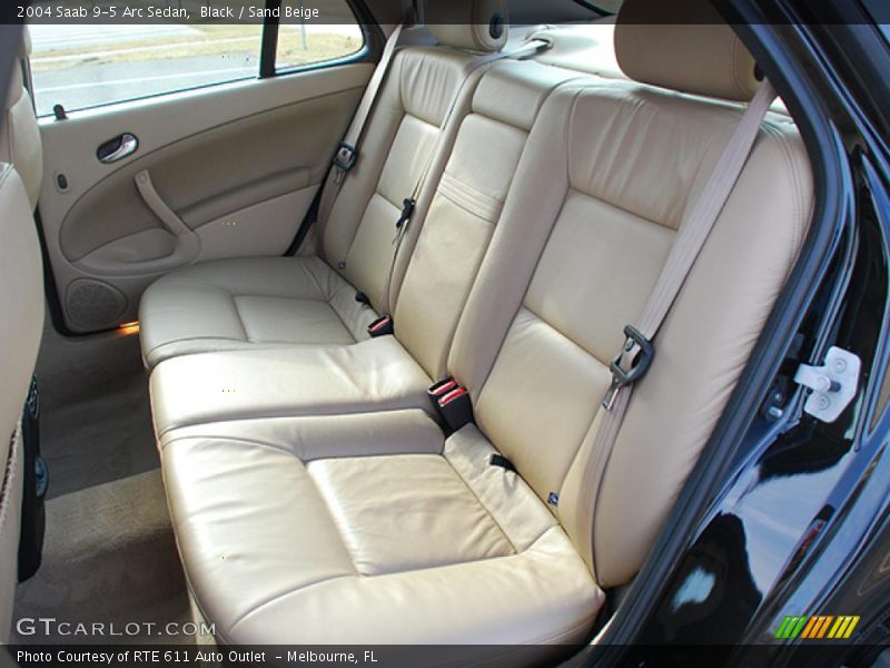 Black / Sand Beige 2004 Saab 9-5 Arc Sedan