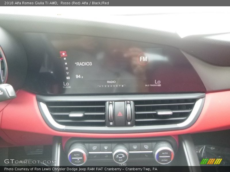 Rosso (Red) Alfa / Black/Red 2018 Alfa Romeo Giulia Ti AWD