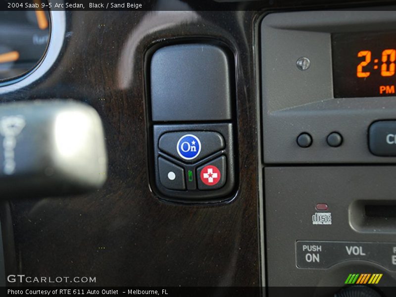 Black / Sand Beige 2004 Saab 9-5 Arc Sedan