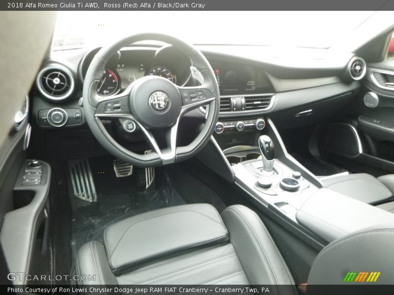 Rosso (Red) Alfa / Black/Dark Gray 2018 Alfa Romeo Giulia Ti AWD