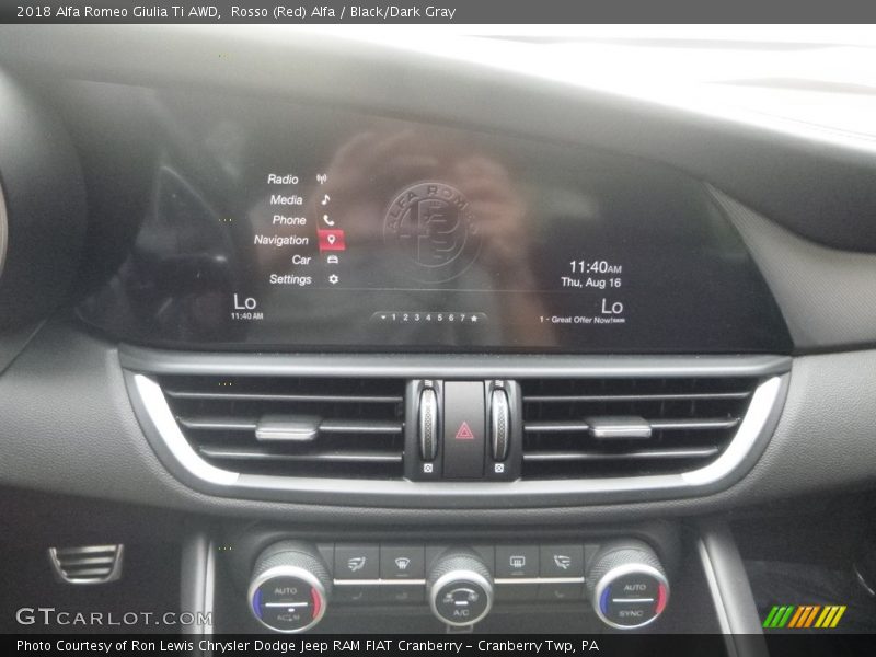 Rosso (Red) Alfa / Black/Dark Gray 2018 Alfa Romeo Giulia Ti AWD