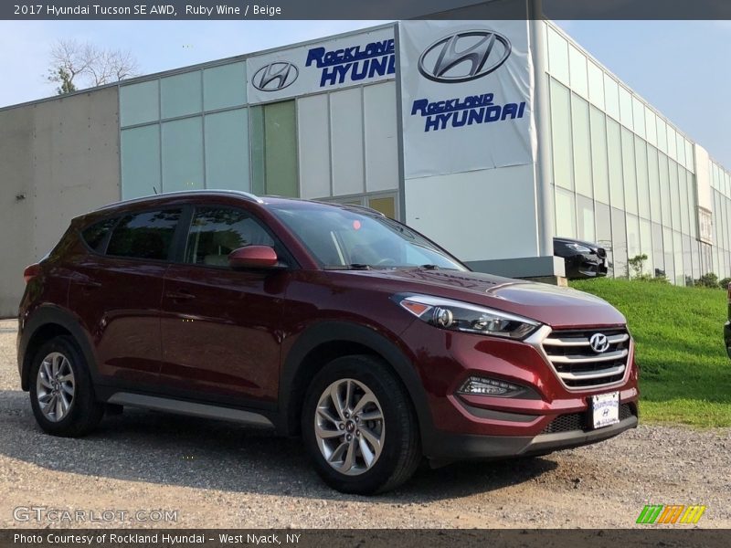 Ruby Wine / Beige 2017 Hyundai Tucson SE AWD