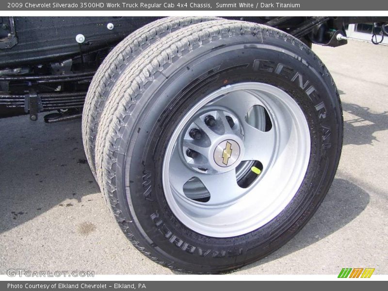 Summit White / Dark Titanium 2009 Chevrolet Silverado 3500HD Work Truck Regular Cab 4x4 Chassis