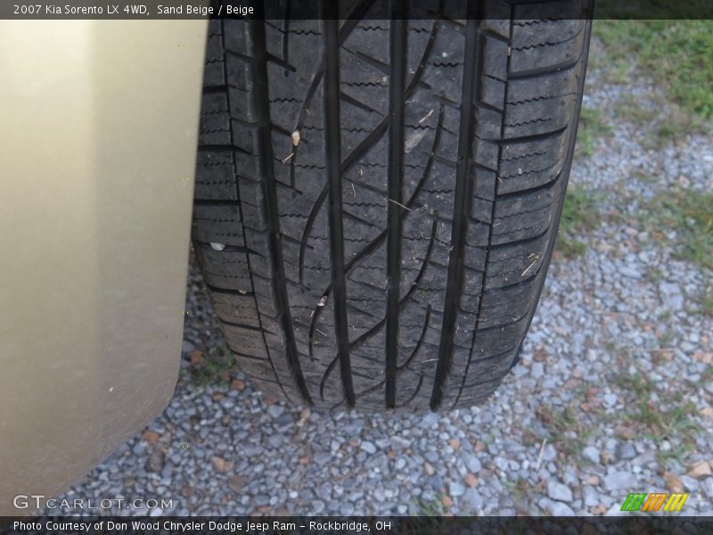 Sand Beige / Beige 2007 Kia Sorento LX 4WD