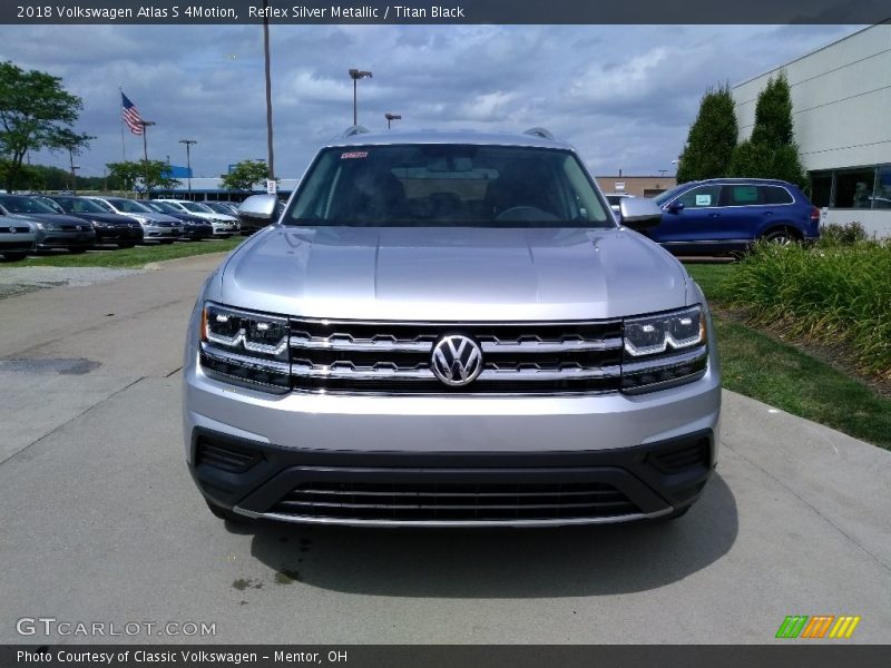 Reflex Silver Metallic / Titan Black 2018 Volkswagen Atlas S 4Motion