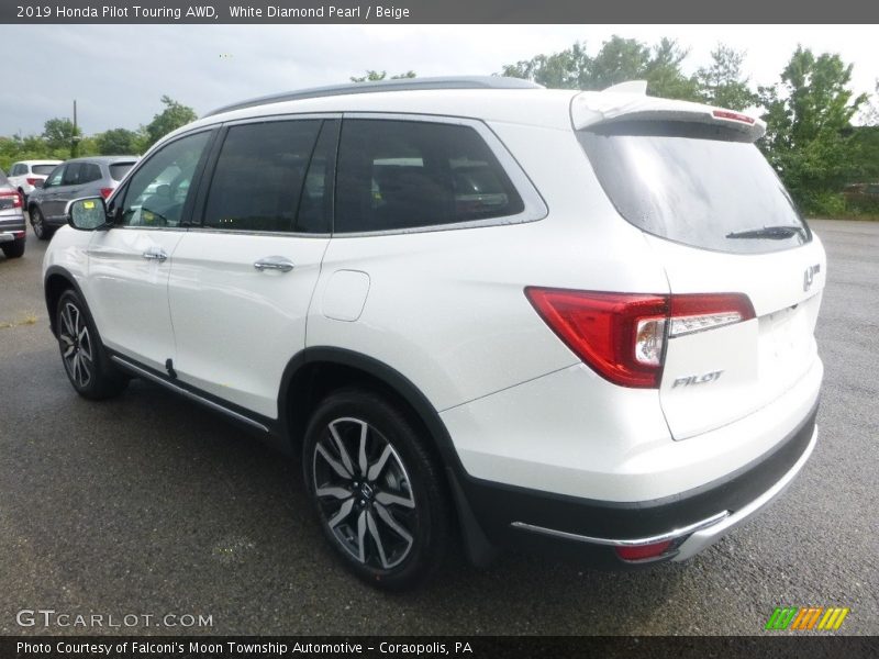 White Diamond Pearl / Beige 2019 Honda Pilot Touring AWD