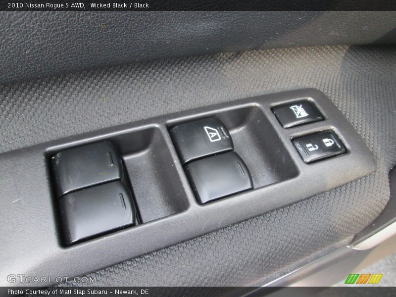 Wicked Black / Black 2010 Nissan Rogue S AWD