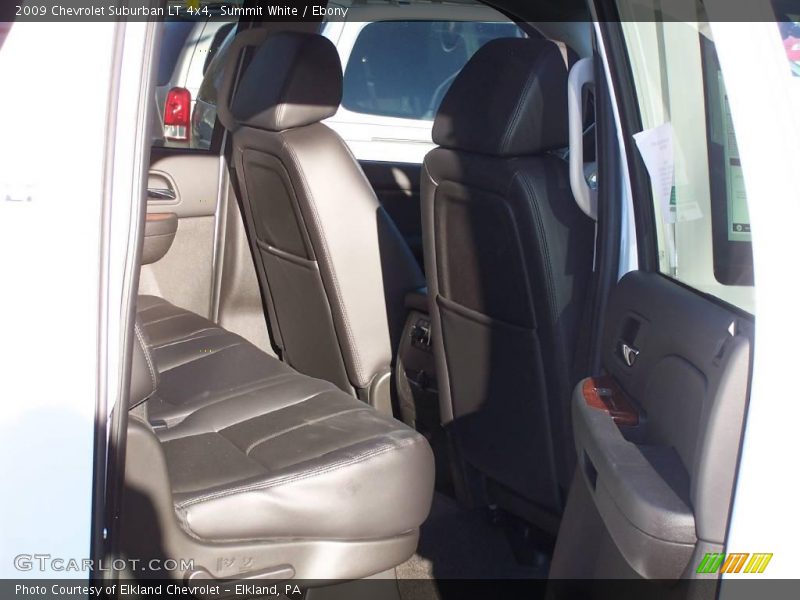 Summit White / Ebony 2009 Chevrolet Suburban LT 4x4
