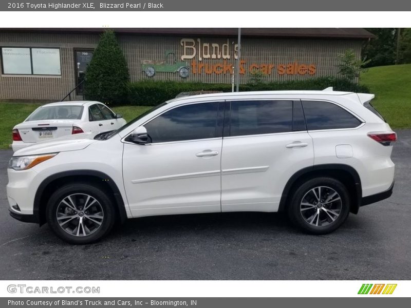 Blizzard Pearl / Black 2016 Toyota Highlander XLE