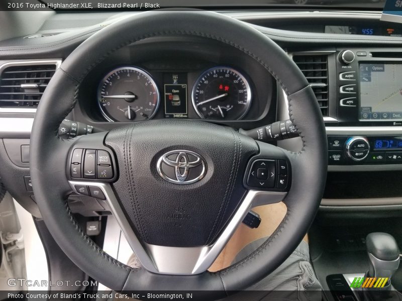 Blizzard Pearl / Black 2016 Toyota Highlander XLE