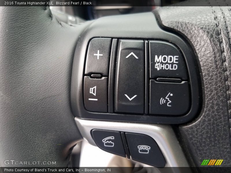 Blizzard Pearl / Black 2016 Toyota Highlander XLE
