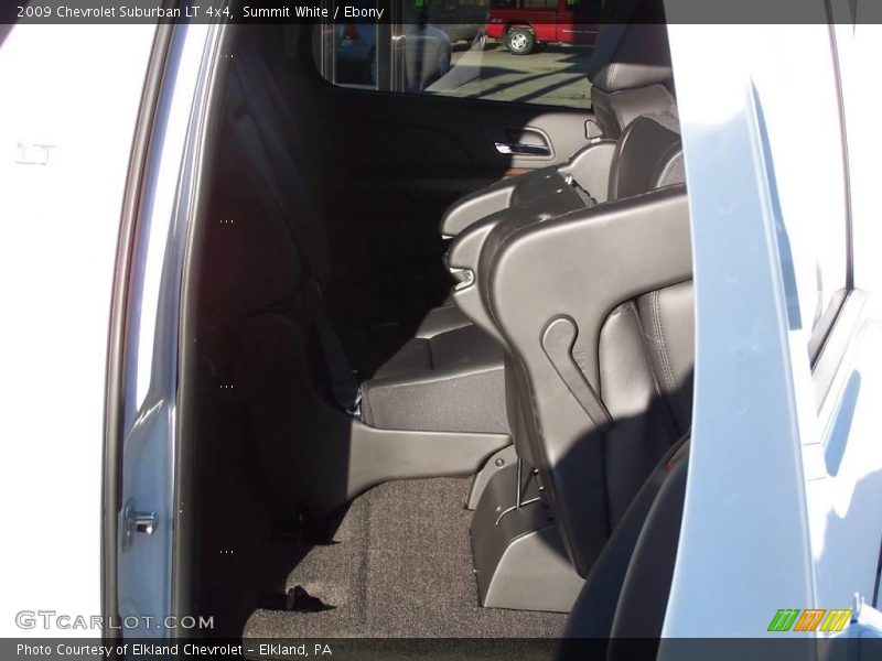 Summit White / Ebony 2009 Chevrolet Suburban LT 4x4