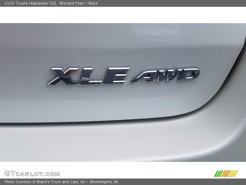 Blizzard Pearl / Black 2016 Toyota Highlander XLE