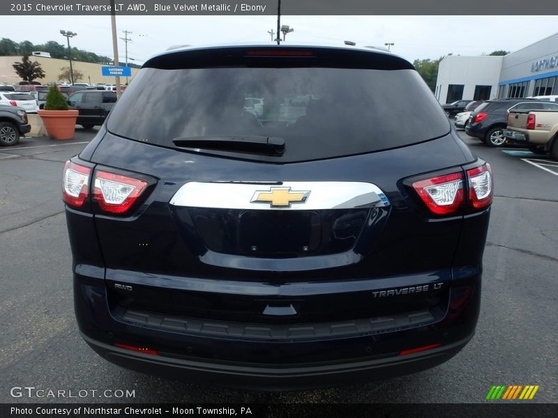 Blue Velvet Metallic / Ebony 2015 Chevrolet Traverse LT AWD