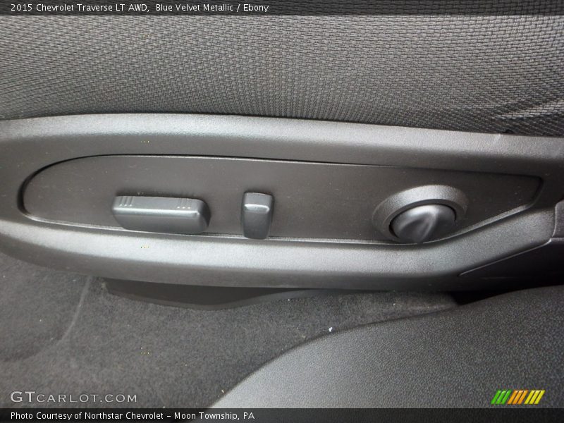 Blue Velvet Metallic / Ebony 2015 Chevrolet Traverse LT AWD