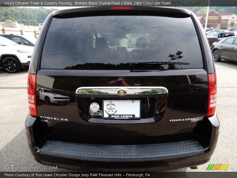 Brilliant Black Crystal Pearl / Dark Slate Gray/Light Shale 2010 Chrysler Town & Country Touring