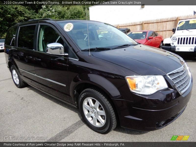 Brilliant Black Crystal Pearl / Dark Slate Gray/Light Shale 2010 Chrysler Town & Country Touring