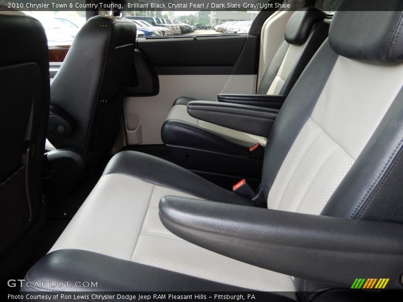Brilliant Black Crystal Pearl / Dark Slate Gray/Light Shale 2010 Chrysler Town & Country Touring