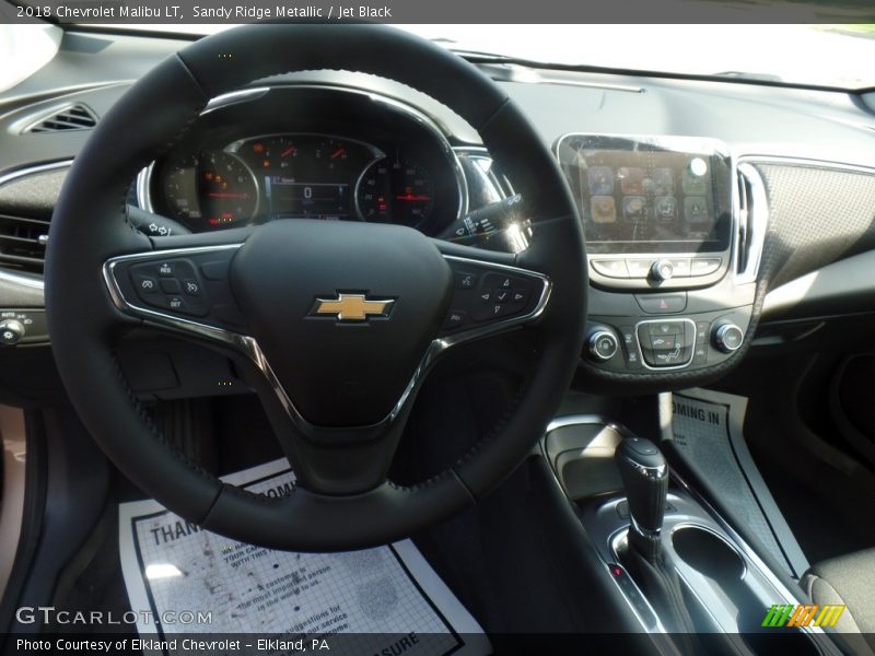 Sandy Ridge Metallic / Jet Black 2018 Chevrolet Malibu LT