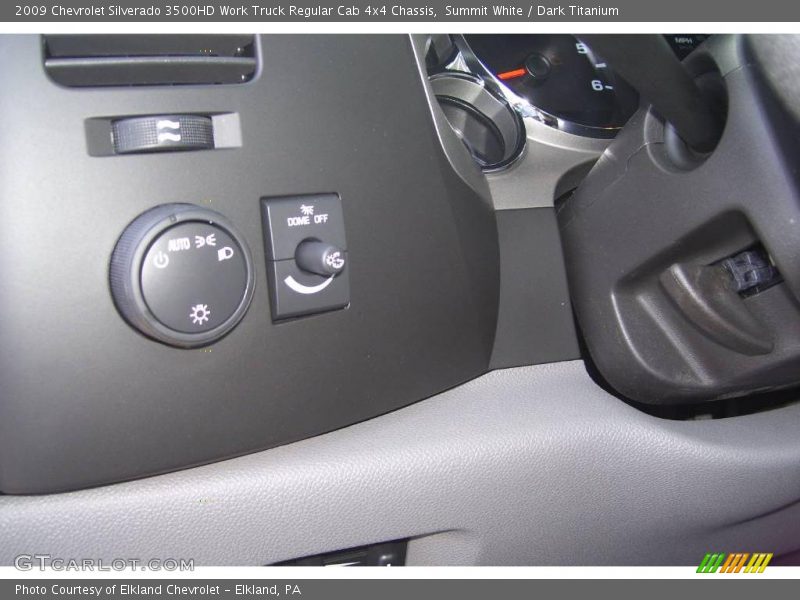 Summit White / Dark Titanium 2009 Chevrolet Silverado 3500HD Work Truck Regular Cab 4x4 Chassis