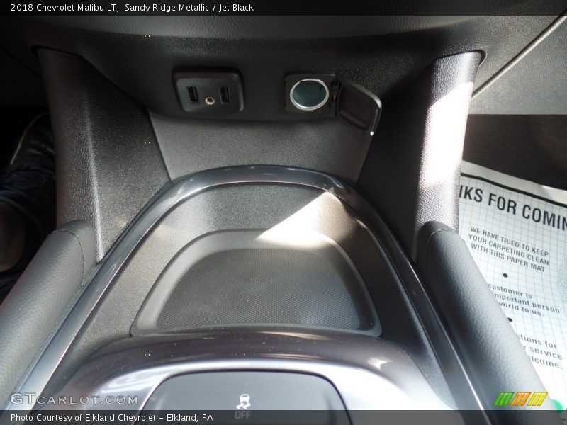 Sandy Ridge Metallic / Jet Black 2018 Chevrolet Malibu LT