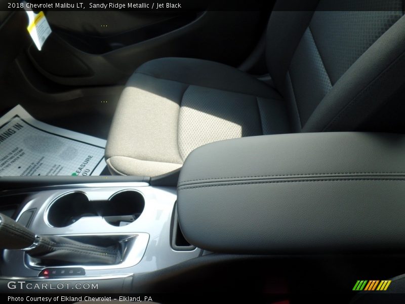 Sandy Ridge Metallic / Jet Black 2018 Chevrolet Malibu LT