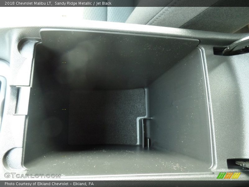 Sandy Ridge Metallic / Jet Black 2018 Chevrolet Malibu LT