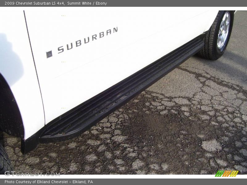 Summit White / Ebony 2009 Chevrolet Suburban LS 4x4