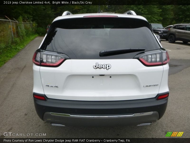 Bright White / Black/Ski Grey 2019 Jeep Cherokee Limited 4x4