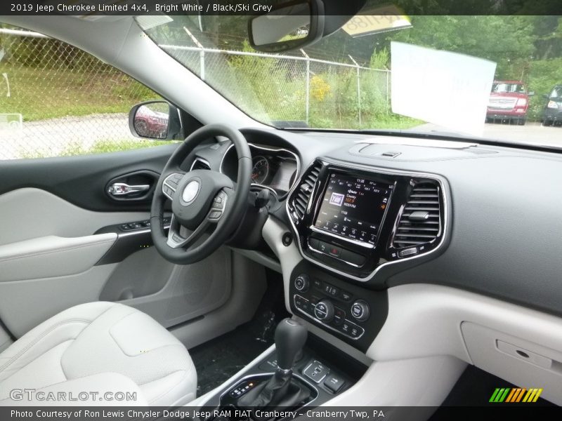 Bright White / Black/Ski Grey 2019 Jeep Cherokee Limited 4x4