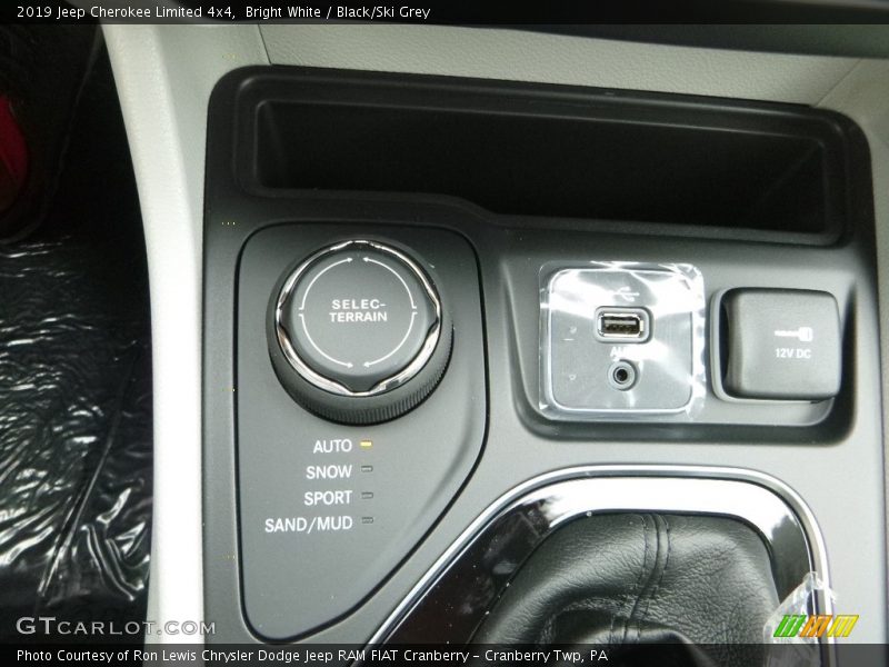 Bright White / Black/Ski Grey 2019 Jeep Cherokee Limited 4x4