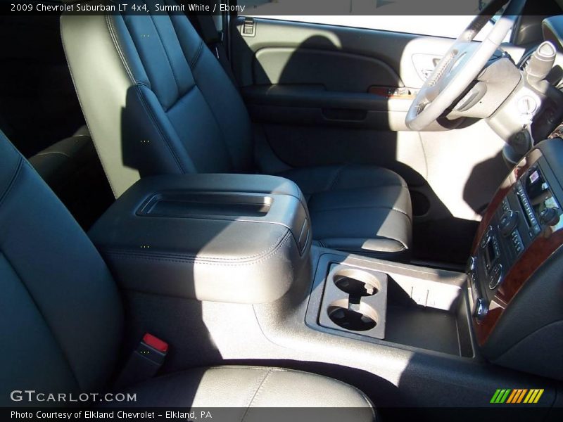 Summit White / Ebony 2009 Chevrolet Suburban LT 4x4