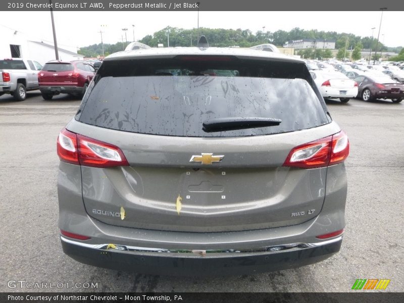 Pepperdust Metallic / Jet Black 2019 Chevrolet Equinox LT AWD