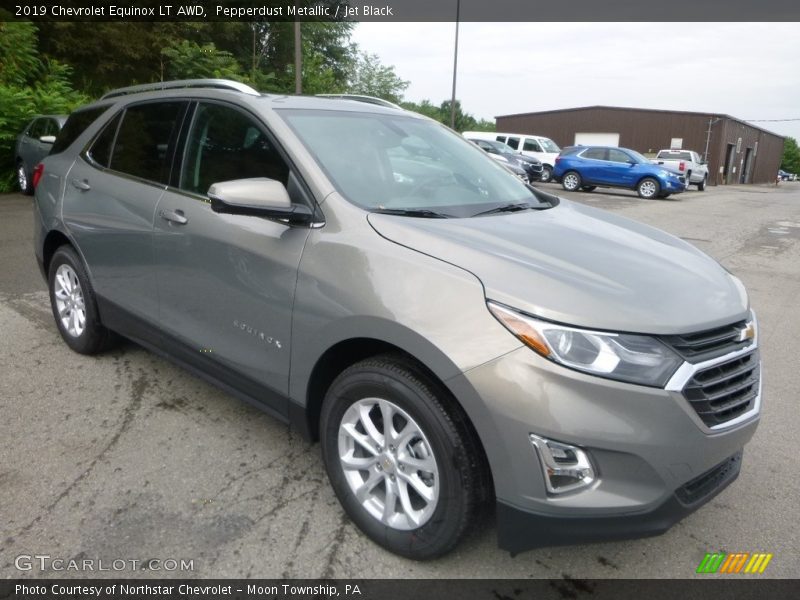 Pepperdust Metallic / Jet Black 2019 Chevrolet Equinox LT AWD