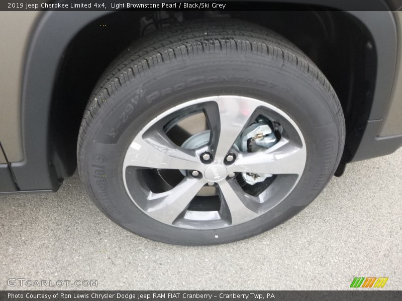 Light Brownstone Pearl / Black/Ski Grey 2019 Jeep Cherokee Limited 4x4