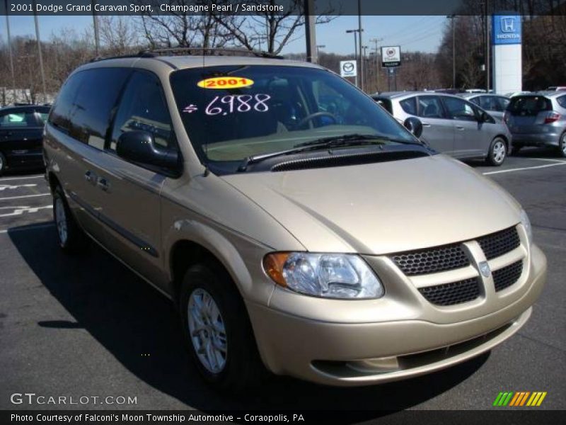 Champagne Pearl / Sandstone 2001 Dodge Grand Caravan Sport