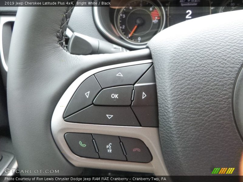 Bright White / Black 2019 Jeep Cherokee Latitude Plus 4x4