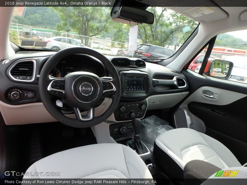 Omaha Orange / Black 2018 Jeep Renegade Latitude 4x4