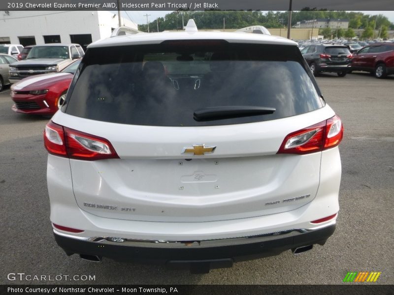 Iridescent Pearl Tricoat / Jet Black 2019 Chevrolet Equinox Premier AWD
