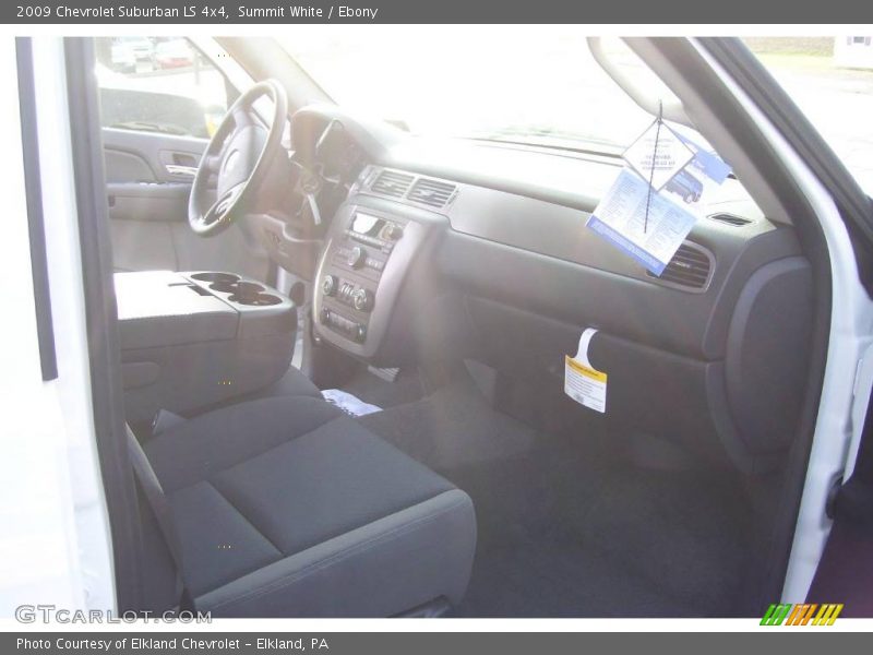 Summit White / Ebony 2009 Chevrolet Suburban LS 4x4