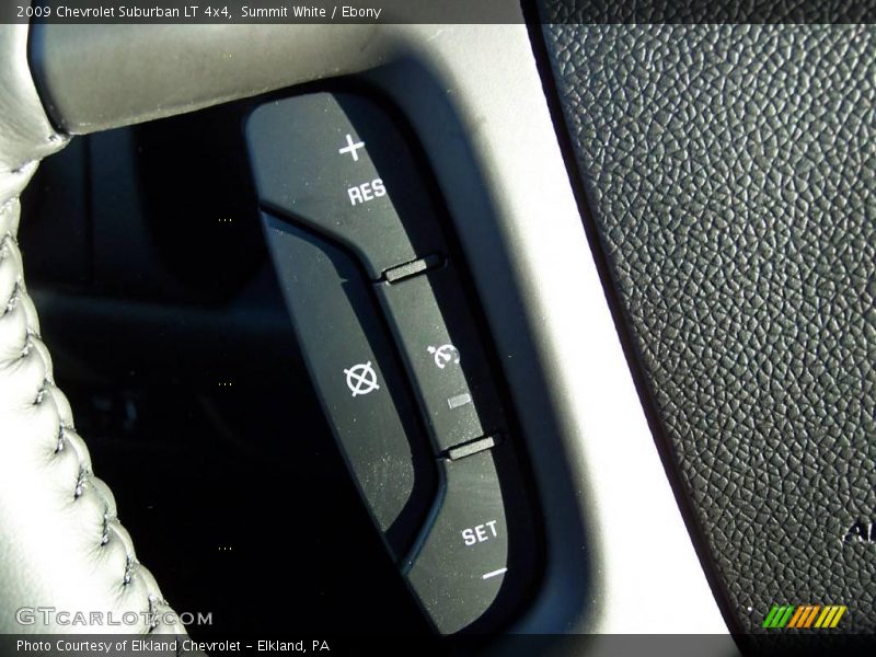 Summit White / Ebony 2009 Chevrolet Suburban LT 4x4