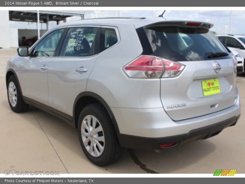 Brilliant Silver / Charcoal 2014 Nissan Rogue S AWD