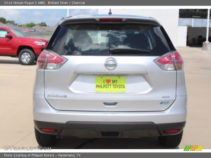 Brilliant Silver / Charcoal 2014 Nissan Rogue S AWD