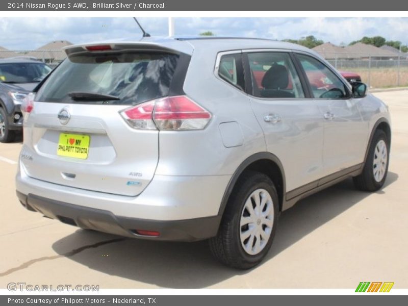 Brilliant Silver / Charcoal 2014 Nissan Rogue S AWD