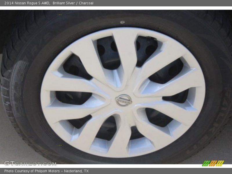Brilliant Silver / Charcoal 2014 Nissan Rogue S AWD