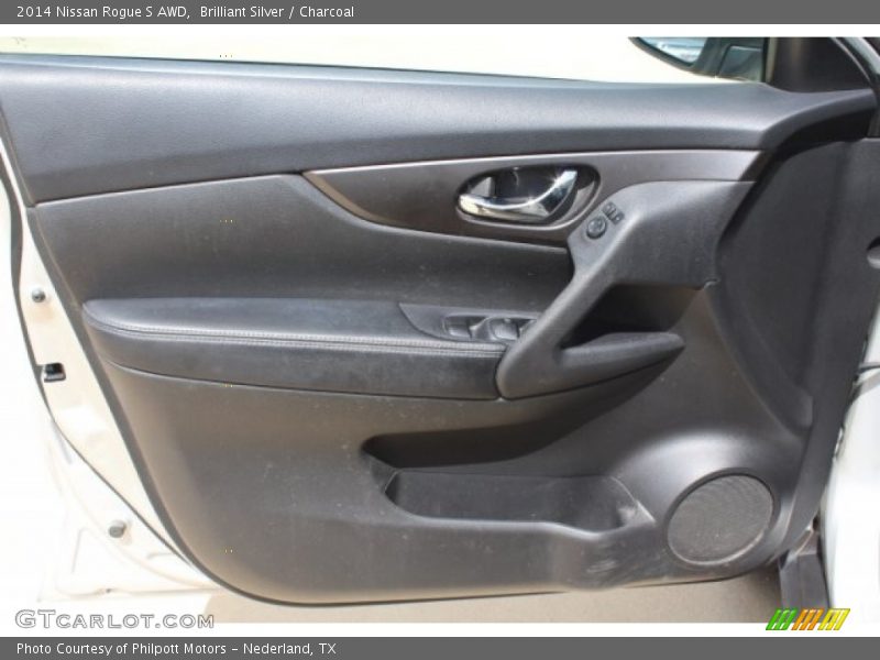 Brilliant Silver / Charcoal 2014 Nissan Rogue S AWD