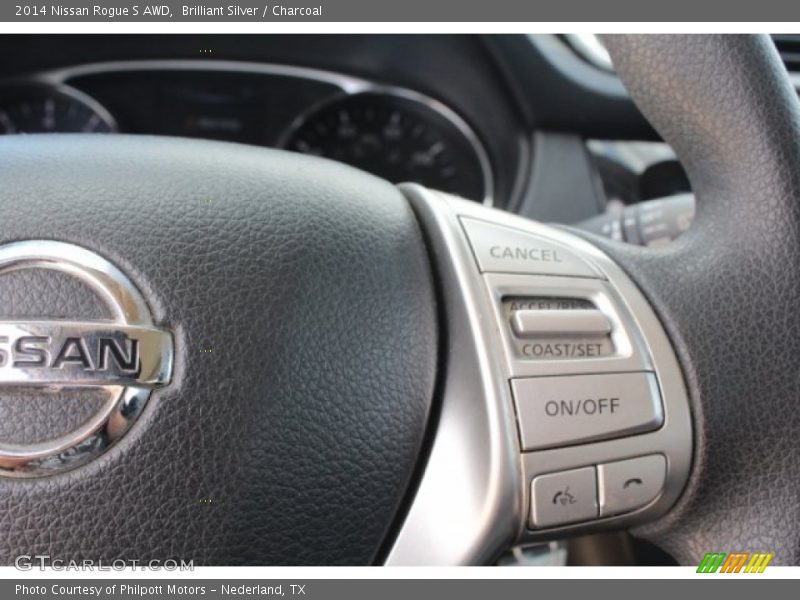 Brilliant Silver / Charcoal 2014 Nissan Rogue S AWD