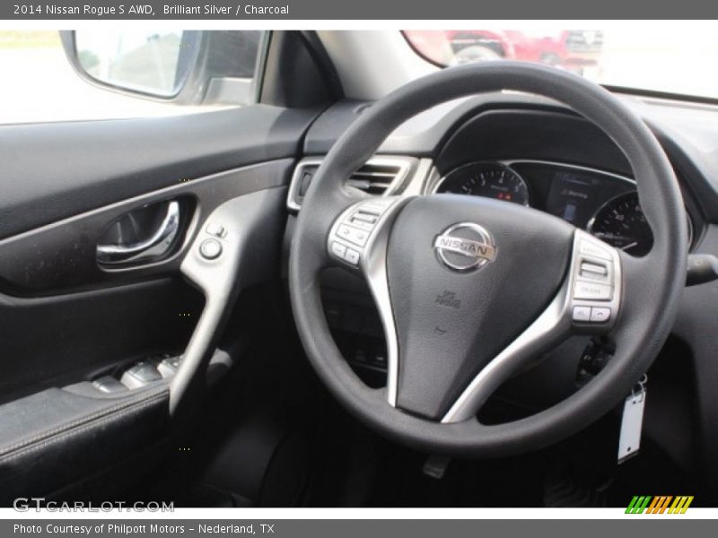 Brilliant Silver / Charcoal 2014 Nissan Rogue S AWD