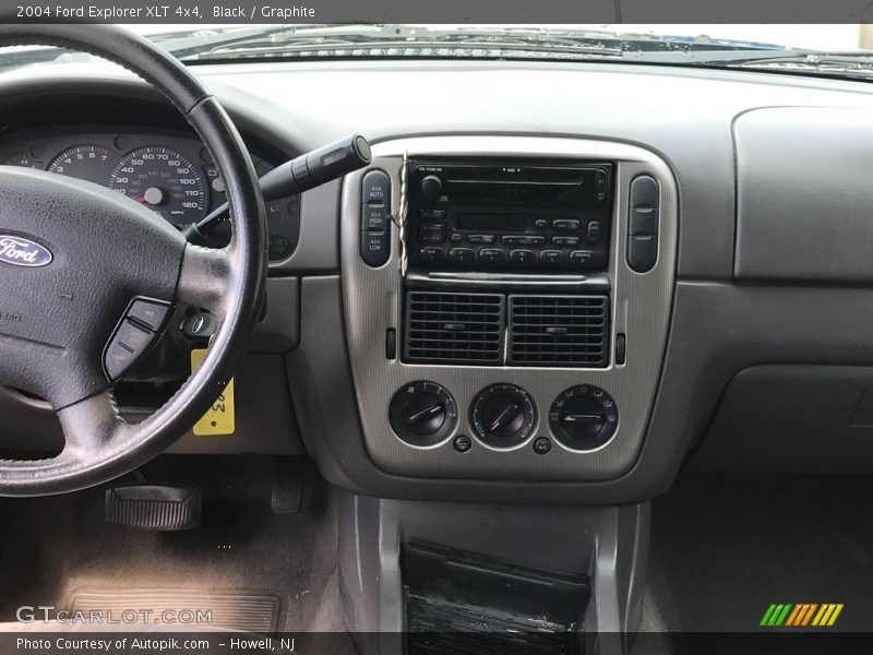 Black / Graphite 2004 Ford Explorer XLT 4x4
